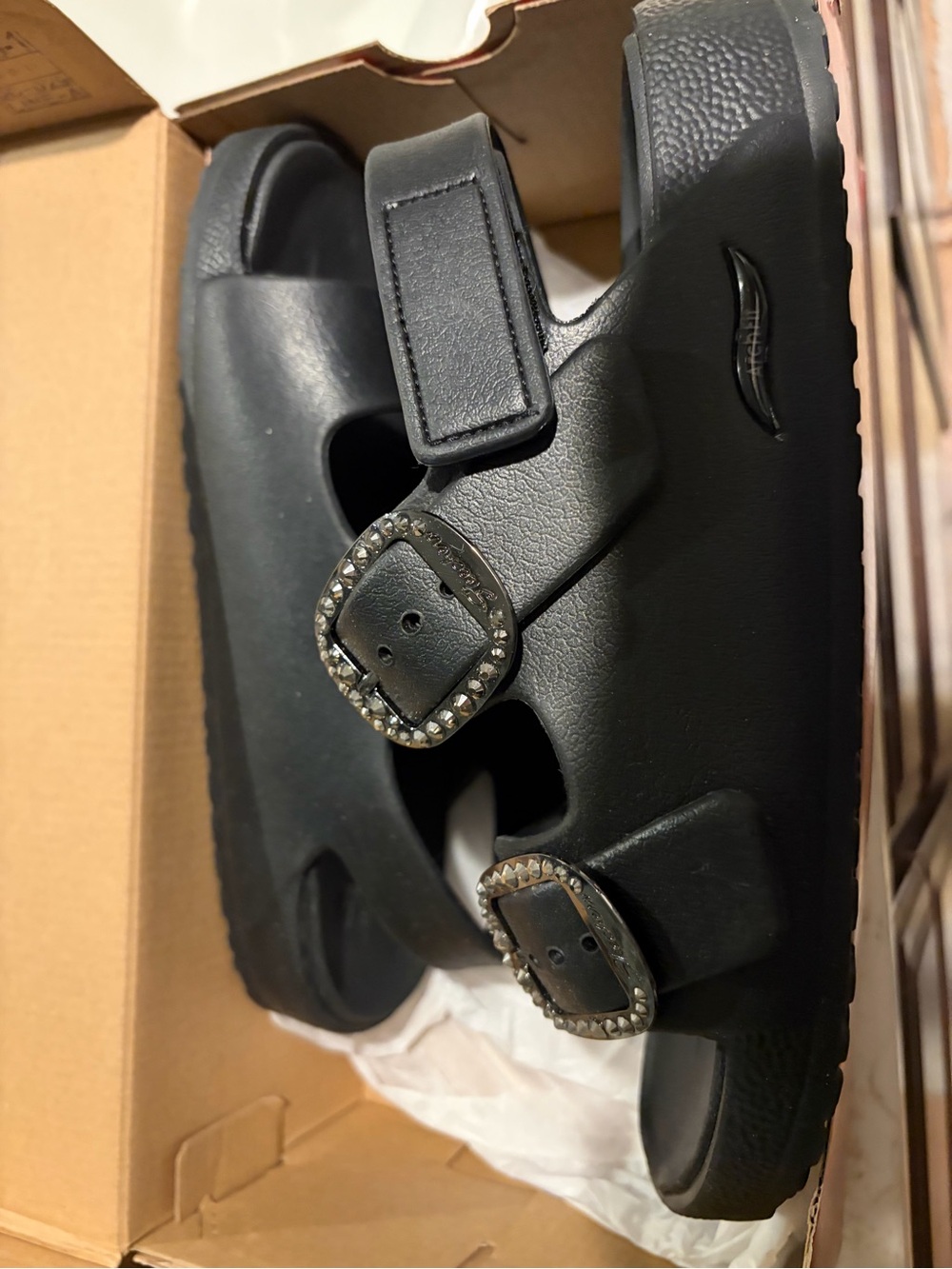 Women’s Skechers Brand New w/Tags Black Double-Buckle Comfort Sandals Size 9 - Picture 2 of 7
